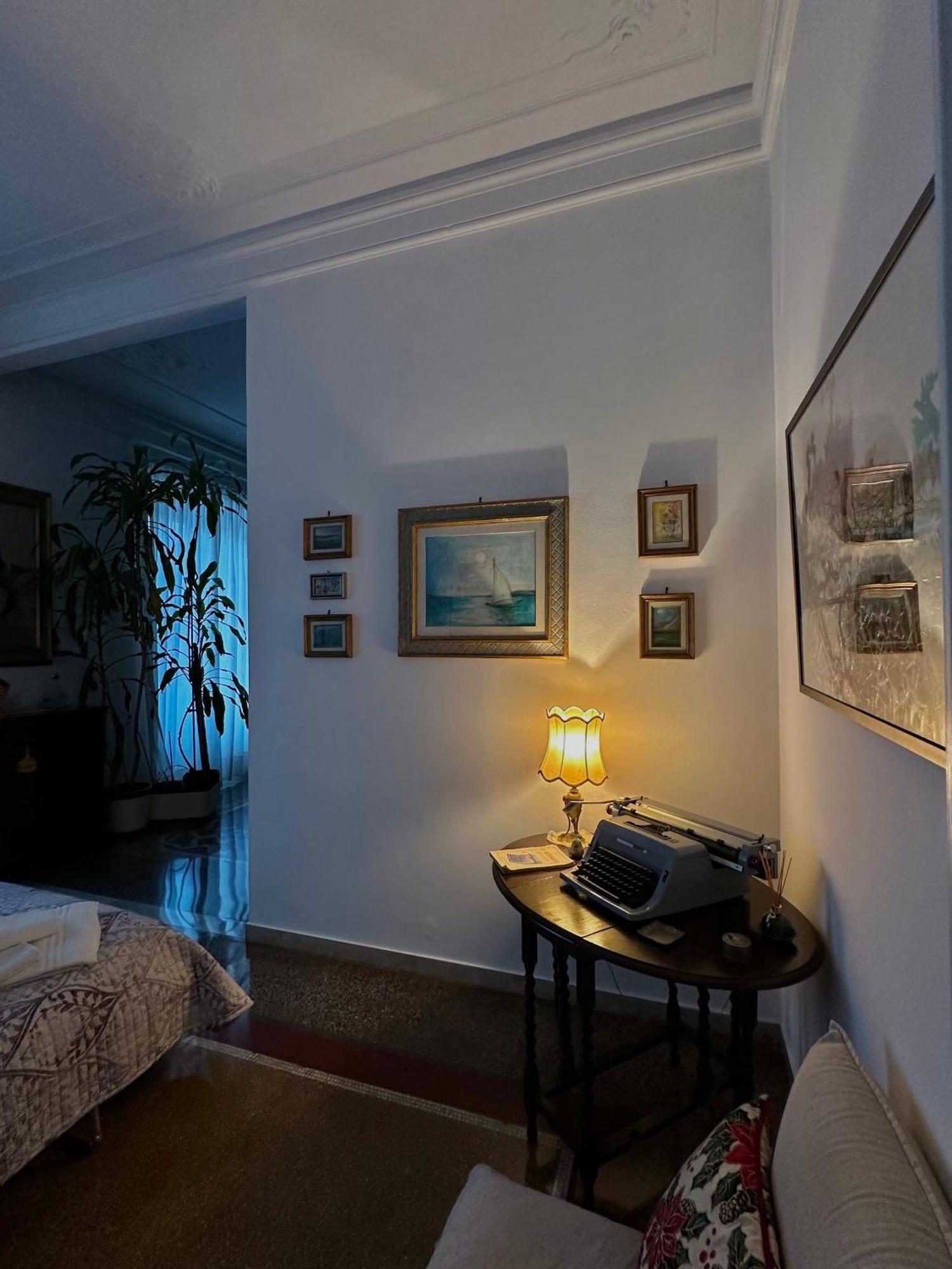 Casa Raggio Apartment Genoa Bagian luar foto